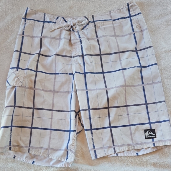 Quiksilver White and Blue Board Shorts Lightweight Swimwear - Picture 1 of 6